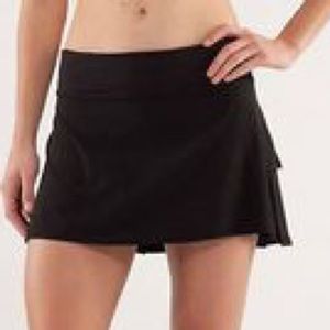 Lululemon pace setter skirt black size 6